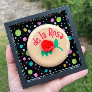 De La Rosa Decorative Wall Art